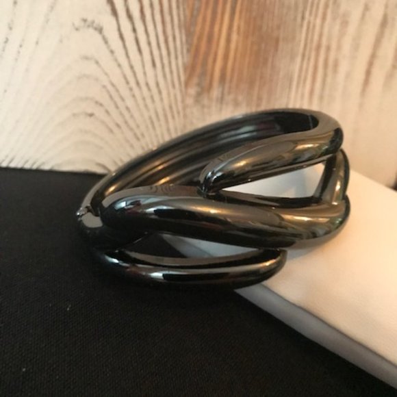 Lia Sophia - Hematite Bangle Bracelet - Picture 5 of 6